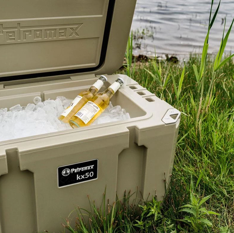 PETROMAX® Kühlbox 50 Liter Sand 2 PETROMAX® Kühlbox 50 Liter Sand – Bild 2